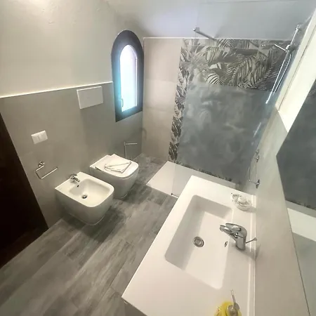 La Coccinella Al Mare 4* סאן תאודורו