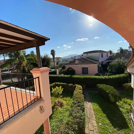 לינה וארוחת בוקר La Coccinella Al Mare 4*